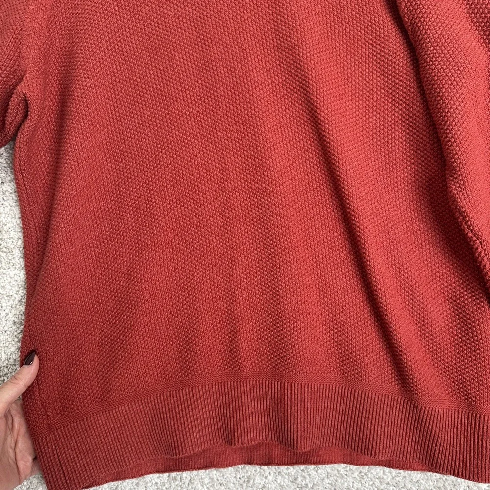 UNTUCKit Fair Trade Waffle Crewneck Men's‎ Sweater - Medium